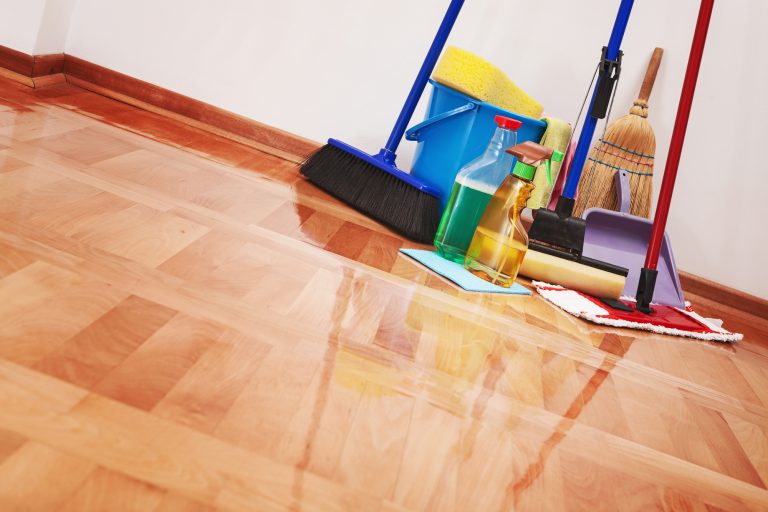 Cleaning supplies for commercial cleaning services